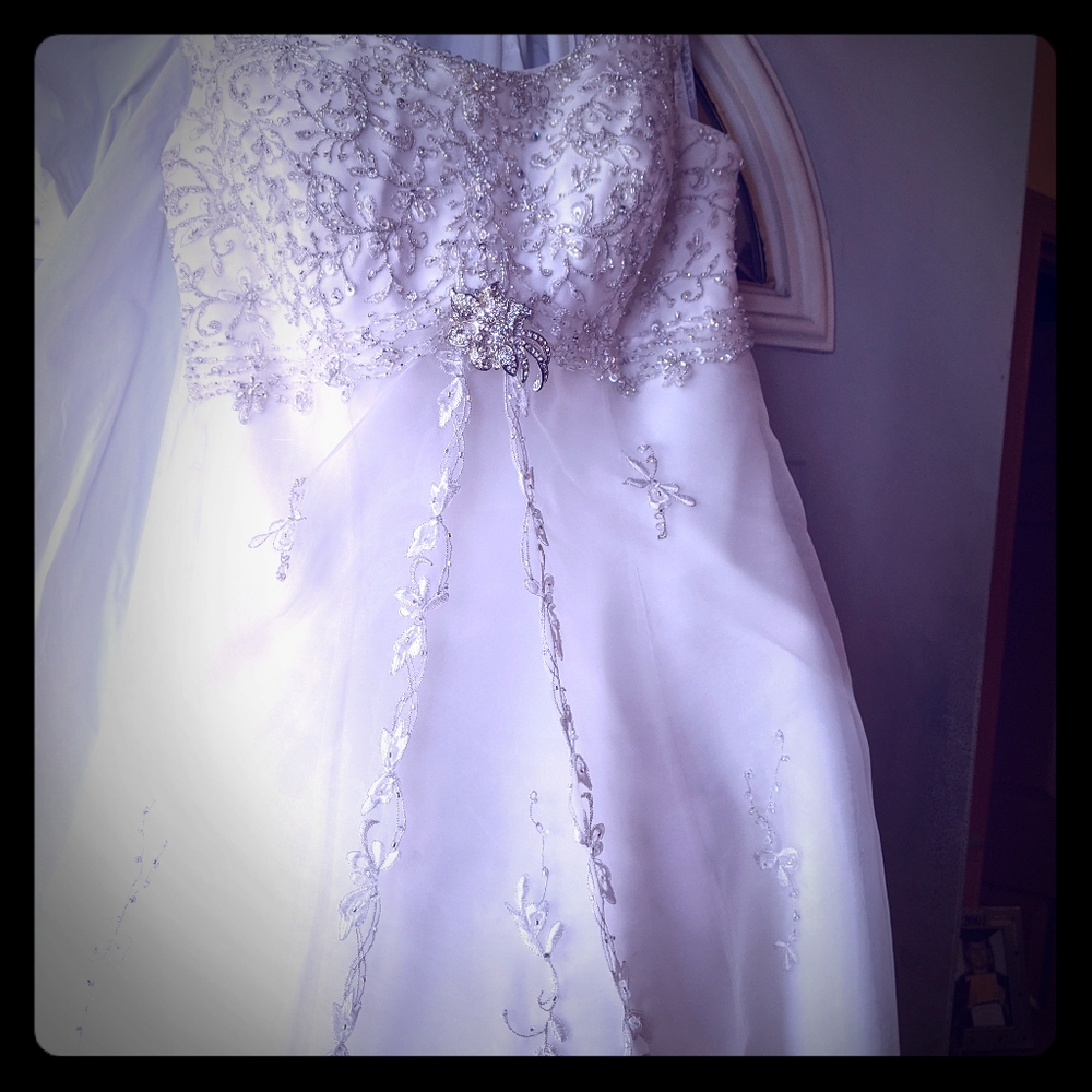 Wedding dress